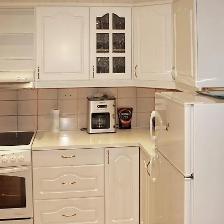 5 Person In Selsoyvik